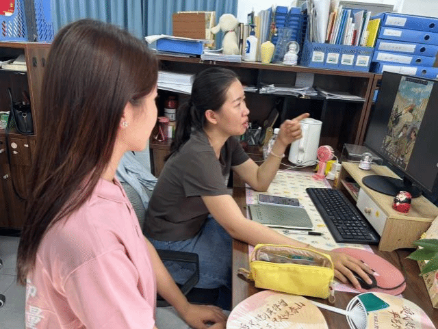 “艺心向党”暑期社会实践团队以插画绘就红色乡村故事