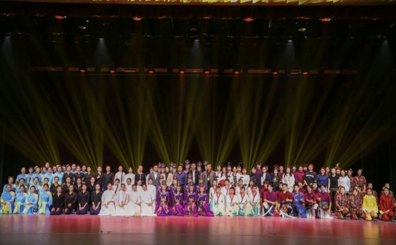 第八十九期经典浸濡大讲堂—以舞为镜观万象以韵为美赏风华